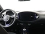Toyota Aygo X 1.0 VVT-i MT Envy Canvas Dak | BTW Voertuig | Keyless Entry/Start | Stoelverwarming | Parkeersensoren voor+achter |  Climate Control | Draadloze telefoonlader | Apple CarPlay/Android Auto | Cruise Control Adaptive |