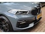 BMW 1-Serie 118i Business Edition Plus Aut. | Storm Bay Metallic | Sportstoelen | Leder | Full Led | Sportline | Stoelverwarming |
