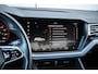 Volkswagen Touareg R 3.0 TSI eHybrid 462pk 4MOTION | Panoramadak | Trekhaak Uitklapbaar | Luchtvering | Soft Close | Head-up