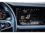 Volkswagen Touareg R 3.0 TSI eHybrid 462pk 4MOTION | Panoramadak | Trekhaak Uitklapbaar | Luchtvering | Soft Close | Head-up