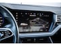 Volkswagen Touareg R 3.0 TSI eHybrid 462pk 4MOTION | Panoramadak | Trekhaak Uitklapbaar | Luchtvering | Soft Close | Head-up