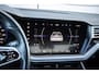 Volkswagen Touareg R 3.0 TSI eHybrid 462pk 4MOTION | Panoramadak | Trekhaak Uitklapbaar | Luchtvering | Soft Close | Head-up