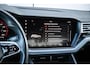 Volkswagen Touareg R 3.0 TSI eHybrid 462pk 4MOTION | Panoramadak | Trekhaak Uitklapbaar | Luchtvering | Soft Close | Head-up