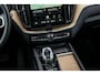 Volvo XC60 2.0 T6 Plug-in hybrid AWD Plus Dark | Trekhaak | Head-Up Display | Panoramadak | 360 Camera | Harman / Kardon | Memory Seats |