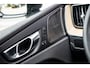 Volvo XC60 2.0 T6 Plug-in hybrid AWD Plus Dark | Trekhaak | Head-Up Display | Panoramadak | 360 Camera | Harman / Kardon | Memory Seats |