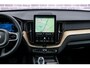 Volvo XC60 2.0 T6 Plug-in hybrid AWD Plus Dark | Trekhaak | Head-Up Display | Panoramadak | 360 Camera | Harman / Kardon | Memory Seats |