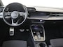 Audi A3 Sportback 45 TFSI e S edition Competition | SoH 96% | Panoramadak | Virtual cockpit Plus | Optiekpakket zwart Plus | LED matrix verlichting | Navigatie Plus | Stoelverwarming | Sfeerverlichting |