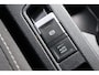 Volkswagen T-Roc 1.5 TSI Style 150PK AUTOMAAT | Cruise control adaptief | Hill hold functie | Navigatiesysteem