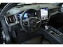 Volvo XC60 T8 Plug-in hybrid AWD Ultra Black Edition | Luchtvering | Bowers & Wilkins Premium Audio | Verwarmbare voorstoelen met massage en ventilatie | 360° Parkeercamera | Parkeersensoren voor + achter | Google Infotainment | Parkeerverwarming | Nieuw Model | Nappa Lederen bekleding