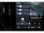 Volvo XC60 T8 Plug-in hybrid AWD Ultra Black Edition | Luchtvering | Bowers & Wilkins Premium Audio | Verwarmbare voorstoelen met massage en ventilatie | 360° Parkeercamera | Parkeersensoren voor + achter | Google Infotainment | Parkeerverwarming | Nieuw Model | Nappa Lederen bekleding