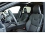 Volvo XC60 T8 Plug-in hybrid AWD Ultra Black Edition | Luchtvering | Bowers & Wilkins Premium Audio | Verwarmbare voorstoelen met massage en ventilatie | 360° Parkeercamera | Parkeersensoren voor + achter | Google Infotainment | Parkeerverwarming | Nieuw Model | Nappa Lederen bekleding