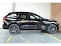 Volvo XC60 T8 Plug-in hybrid AWD Ultra Black Edition | Luchtvering | Bowers & Wilkins Premium Audio | Verwarmbare voorstoelen met massage en ventilatie | 360° Parkeercamera | Parkeersensoren voor + achter | Google Infotainment | Parkeerverwarming | Nieuw Model | Nappa Lederen bekleding
