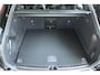 Volvo XC60 T8 Plug-in hybrid AWD Ultra Black Edition | Luchtvering | Bowers & Wilkins Premium Audio | Verwarmbare voorstoelen met massage en ventilatie | 360° Parkeercamera | Parkeersensoren voor + achter | Google Infotainment | Parkeerverwarming | Nieuw Model | Nappa Lederen bekleding