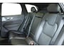 Volvo XC60 T8 Plug-in hybrid AWD Ultra Black Edition | Luchtvering | Bowers & Wilkins Premium Audio | Verwarmbare voorstoelen met massage en ventilatie | 360° Parkeercamera | Parkeersensoren voor + achter | Google Infotainment | Parkeerverwarming | Nieuw Model | Nappa Lederen bekleding