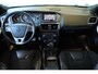 Volvo V40 T3 Automaat Polar+ Sport | Panoramadak | Trekhaak | Achteruitrijcamera | Navigatie | Stoelverwarming | Standkachel | Harman Kardon Premium Sound | Parkeersensoren voor en achter |