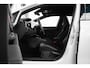 Volkswagen Golf Variant 1.5 eTSI R-Line Edition 115pk DSG/AUTO | Achteruitrijcamera | Airco (automatisch) | Apple Carplay/Android Auto|telefoonintegratie premium