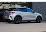 Volkswagen T-Roc 1.5 TSI R-Line Business | CAMERA | STOEL & STUURVERW | PDC V&A | 18'' | CARPLAY |