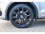 Volkswagen T-Roc 1.5 TSI R-Line Business | CAMERA | STOEL & STUURVERW | PDC V&A | 18'' | CARPLAY |