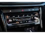Volkswagen T-Roc 1.5 TSI R-Line Business | CAMERA | STOEL & STUURVERW | PDC V&A | 18'' | CARPLAY |