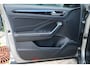 Volkswagen T-Roc 1.5 TSI R-Line Business | CAMERA | STOEL & STUURVERW | PDC V&A | 18'' | CARPLAY |