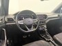 Volkswagen T-Cross 1.0 TSI R-Line | Automaat | Stoelverwarming | Adaptive Cruise Control | Achteruitrijcamera, Parkeersensoren voor en Achter