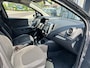 Renault Captur 0.9 TCe Intens | NAVIGATIE | PARKEERSENSOREN | BLUETOOTH | KEYLESS ENTRY | TREKHAAK | NET BINNEN