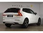Volvo XC60 B4 197PK Automaat R-Design / Adaptive Cruise control / Elektrische stoelen / Best. stoel met geheugen / Elektrisch panorama schuif-/kanteldak / Stuurverwarming / Stoelverwarming / Achteruitrijcamera / Harman Kardon