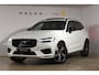 Volvo XC60 B4 197PK Automaat R-Design / Adaptive Cruise control / Elektrische stoelen / Best. stoel met geheugen / Elektrisch panorama schuif-/kanteldak / Stuurverwarming / Stoelverwarming / Achteruitrijcamera / Harman Kardon