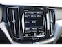 Volvo XC60 B4 197PK Automaat R-Design / Adaptive Cruise control / Elektrische stoelen / Best. stoel met geheugen / Elektrisch panorama schuif-/kanteldak / Stuurverwarming / Stoelverwarming / Achteruitrijcamera / Harman Kardon