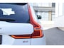 Volvo XC60 B4 197PK Automaat R-Design / Adaptive Cruise control / Elektrische stoelen / Best. stoel met geheugen / Elektrisch panorama schuif-/kanteldak / Stuurverwarming / Stoelverwarming / Achteruitrijcamera / Harman Kardon