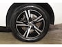 Volvo XC60 B4 197PK Automaat R-Design / Adaptive Cruise control / Elektrische stoelen / Best. stoel met geheugen / Elektrisch panorama schuif-/kanteldak / Stuurverwarming / Stoelverwarming / Achteruitrijcamera / Harman Kardon