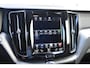 Volvo XC60 B4 197PK Automaat R-Design / Adaptive Cruise control / Elektrische stoelen / Best. stoel met geheugen / Elektrisch panorama schuif-/kanteldak / Stuurverwarming / Stoelverwarming / Achteruitrijcamera / Harman Kardon