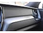 Volvo XC60 B4 197PK Automaat R-Design / Adaptive Cruise control / Elektrische stoelen / Best. stoel met geheugen / Elektrisch panorama schuif-/kanteldak / Stuurverwarming / Stoelverwarming / Achteruitrijcamera / Harman Kardon