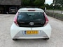 Toyota Aygo 1.0 VVT-i x-play Automaat, LED, Camera