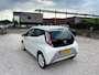 Toyota Aygo 1.0 VVT-i x-play Automaat, LED, Camera