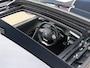 Peugeot e-2008 EV GT Pack 50 kWh 1ste Eigenaar | Panorama-dak | Stoelverwarming | LED | Keyless | 18" LMV | Apple Carplay & Android Auto