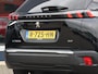 Peugeot e-2008 EV GT Pack 50 kWh 1ste Eigenaar | Panorama-dak | Stoelverwarming | LED | Keyless | 18" LMV | Apple Carplay & Android Auto