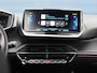 Peugeot e-2008 EV GT Pack 50 kWh 1ste Eigenaar | Panorama-dak | Stoelverwarming | LED | Keyless | 18" LMV | Apple Carplay & Android Auto