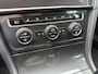 Volkswagen Golf 1.0 TSI Highline Carplay Led Cruise Nl Auto 2018 Massagefunctie 6 Bak Groot Navigatie Scherm 2 De Eigenaar Perfecte Staat