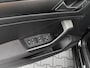 Volkswagen T-Roc 1.0 TSI 116pk Style Business | ECC | Stoelverwarming | Achteruitrijcamera