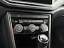 Volkswagen T-Roc 1.0 TSI 116pk Style Business | ECC | Stoelverwarming | Achteruitrijcamera
