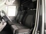 Volkswagen Crafter 35 2.0 TDI L3H3 Highline EURO VI 140 pk Automaat | Verlengde garantie | Navigatie | Trekhaak | Parkeersensoren | Achteruitrijcamera | Geveerde bestuurdersstoel |