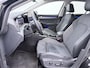 Volkswagen Golf 1.5 eHybrid Style | Camera | Side Assist | ERGO Stoel | ACC | Spiegelpakket | Carplay | Getint Glas | 17'' |