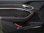 Audi Q8 Sportback e-tron 55 quattro S Edition 408pk / 115 kWh · Panoramadak · Bang & Olufsen sound · Stoel-& Stuur · Achterbank Verwarming · Leder · 21'' Velgen · Apple/Android Car Play · Camera · Dodehoeksensoren· ·