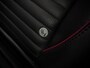 Land Rover Discovery Sport P300e 1.5 R-Dynamic SE | SOH 92% | Black Pack | Cold Climate | Leder |