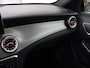 Mercedes-Benz GLA 200 AMG Line | Panoramadak | Stoelverwarming | Leder/Alcantara | Bi-Xenon | Sportstoelen | Bluetooth | Airco | 19'' | Getint glas