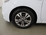 Kia Venga 1.4 CVVT DynamicPLusLine | Trekhaak | Panoramadak | Parkeercamera | Navigatie | Parkeercamera | Cruise Control | Climate Control |