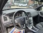 Volvo XC60 2.0 D4 FWD Polar+ | Elektrisch verstelbare voorstoelen met memory | Panoramadak | Lederen stoelen