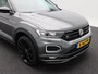 Volkswagen T-Roc 1.5 TSi 150 Pk Automaat R line | Trekhaak | Stoelverwarming | Panorama dak | Camera | Adaptive Cruise | Climatronic | Carplay | 19 Inch | 58.509 Km !!