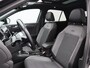 Volkswagen T-Roc 1.5 TSi 150 Pk Automaat R line | Trekhaak | Stoelverwarming | Panorama dak | Camera | Adaptive Cruise | Climatronic | Carplay | 19 Inch | 58.509 Km !!